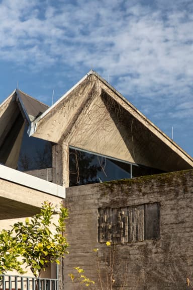 Westhausen Cemetery Mourning Hall