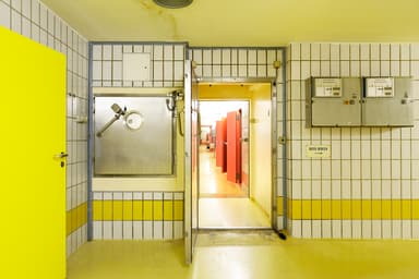 Central Animal Labs "Mouse Bunker", Freie Universität Berlin (Zentrale Tierlaboratorien "Mäusebunker")