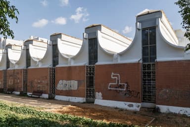 Amal Lady Davis High School