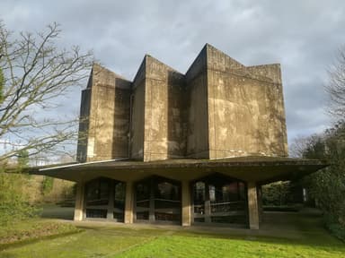 Mourning Hall, Central Cemetery Freigrafendamm