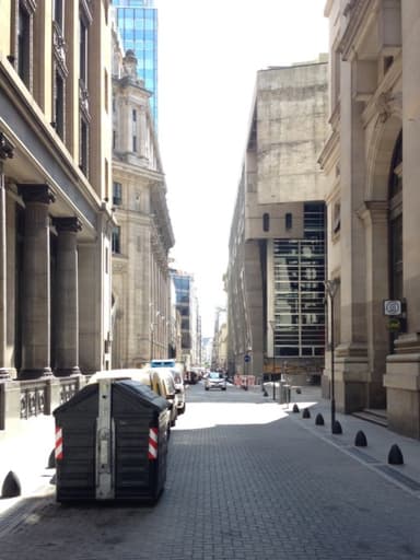 Banco de Londres y América del Sud (Bank of London and South America) (today Banco Hipotecario)