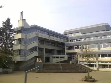 Realschule (Secondary School) (today: Max und Moritz Elementary School)