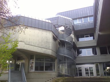 Realschule (Secondary School) (today: Max und Moritz Elementary School)