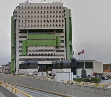 Edificio Policía De Investigaciones Del Peru