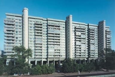 House of Aviators (House of the “Banner of Labor” Factory) “Centipede House”
