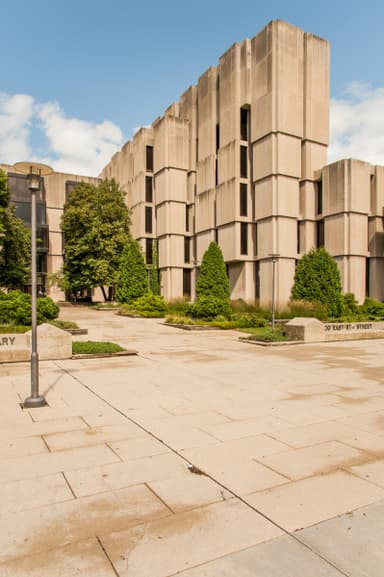 Joseph Regenstein Library, University of Chicago