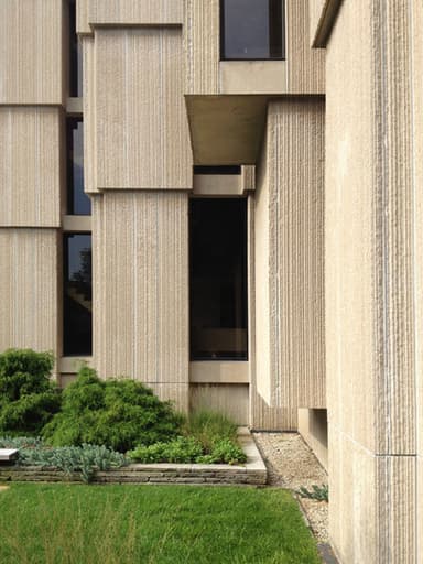 Joseph Regenstein Library, University of Chicago