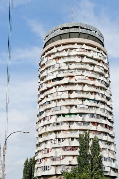 Collective Housing Tower Building “Romanița”