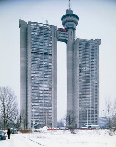 Western City Gate (Genex Tower)