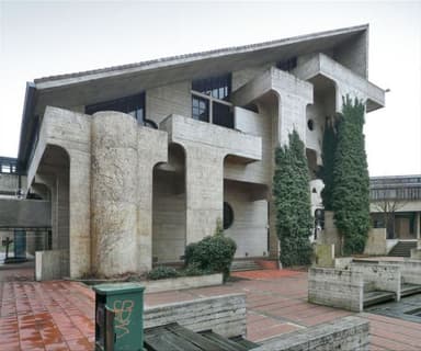 Library, Université Catholique de Louvain