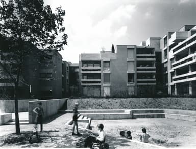 Housing Complex Moll (Wohnanlage Moll)