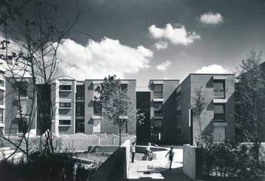Housing Complex Moll (Wohnanlage Moll)
