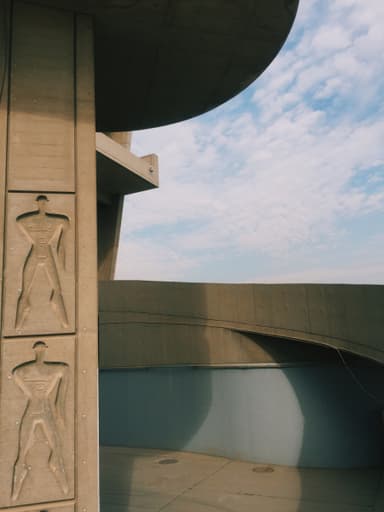 Saddam Hussein Gymnasium (today: Baghdad Gymnasium)