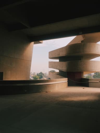Saddam Hussein Gymnasium (today: Baghdad Gymnasium)