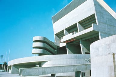 Saddam Hussein Gymnasium (today: Baghdad Gymnasium)