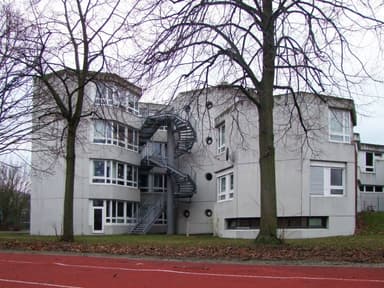 Elementary School (Reineke-Fuchs-Grundschule)