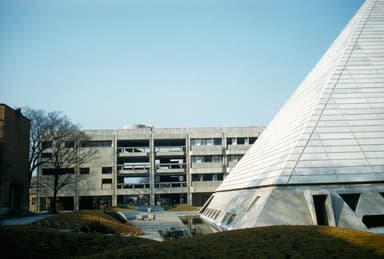 Gakushuin University