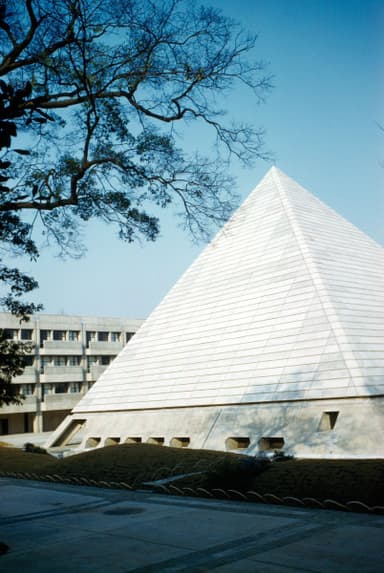 Gakushuin University