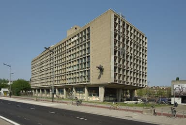 LTS Patrimonium (today: Cygnus Gymnasium)