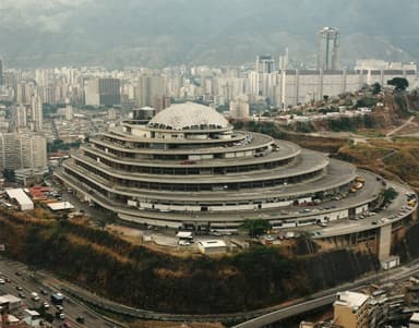 El Helicoide de la Roca Tarpeya