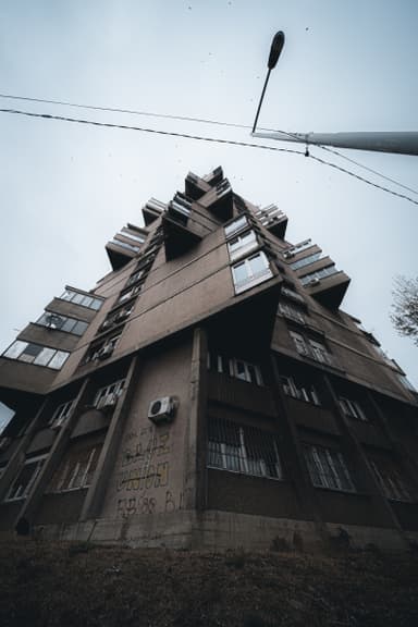Residential Building “Toblerone”