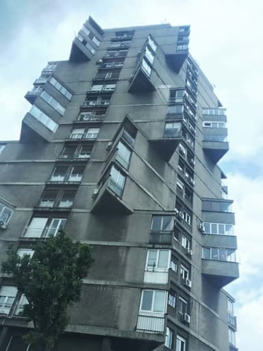 Residential Building “Toblerone”