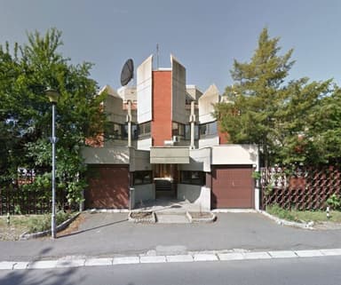 Residence of the Embassy of Iran (today: Chartwell International School)