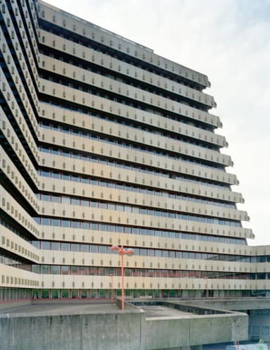 Central Post Administration Building Post-Pyramide