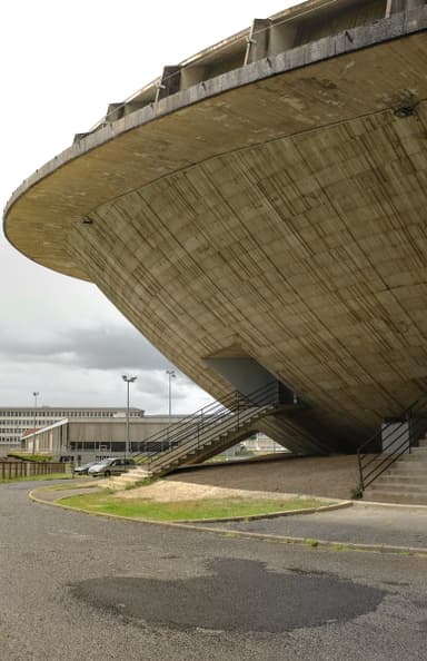 Palais des Sports "La Soucoupe" ("The Saucer")