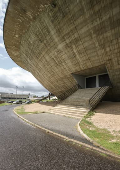 Palais des Sports "La Soucoupe" ("The Saucer")