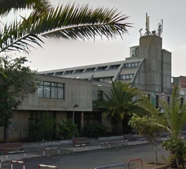 IES la Laboral de la Laguna