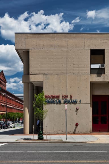 DCFD Engine 2 Rescue 1