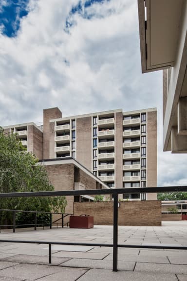 Tiber Island Cooperative Homes / Carrollsburg Square Condominium