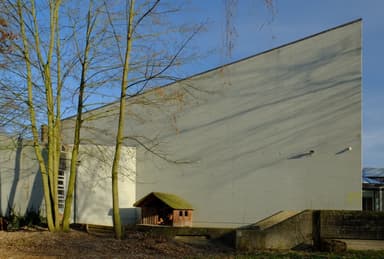 Community Center Ellener Brok (Gemeindezentrum Ellener Brok)