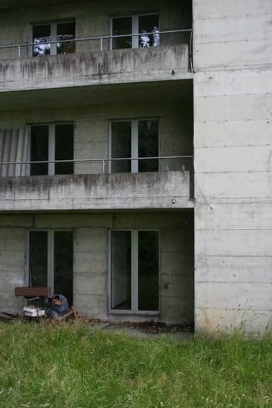 Apartment Building (Pfäffikonstrasse 40)