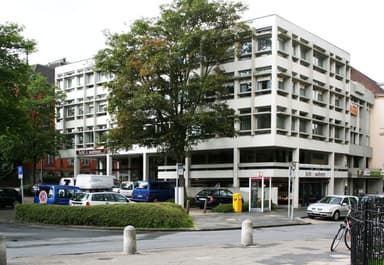 Office Building, Schlossplatz