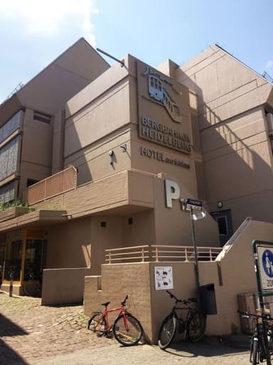 Kornmarkt Parking Garage