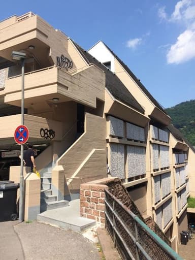 Kornmarkt Parking Garage