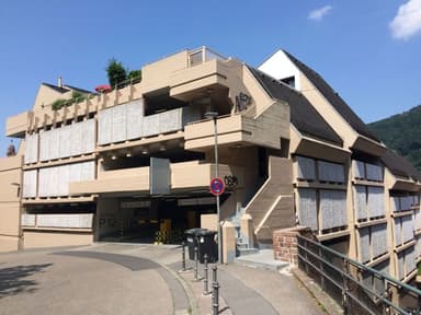 Kornmarkt Parking Garage