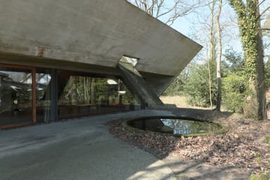 Van Wassenhove House