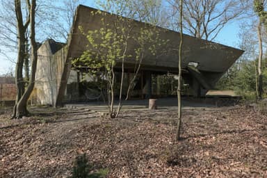 Van Wassenhove House