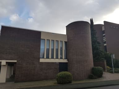 Holy Cross Church (Heilig-Kreuz-Kirche)