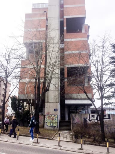 Apartment Complex Sime Igumanova 2–4