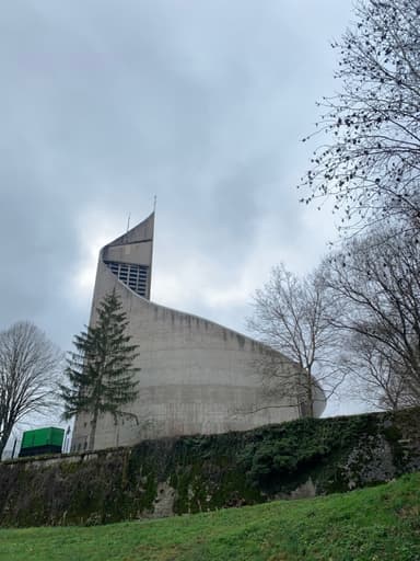 Eglise Sainte Jeanne d'Arc