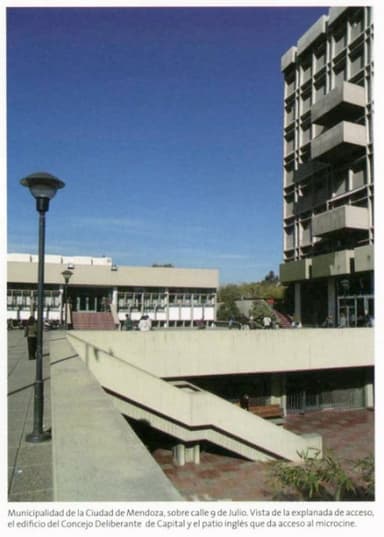 Palacio Municipal De La Ciudad De Mendoza