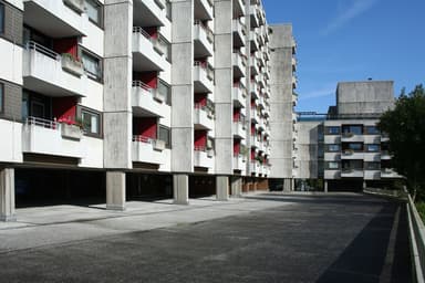 Apartment Building Berolina