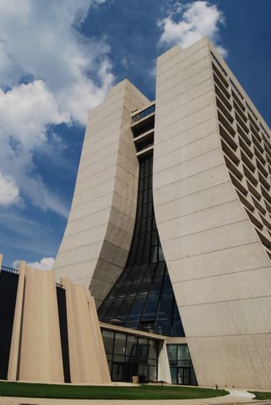 Wilson Hall, Fermilab