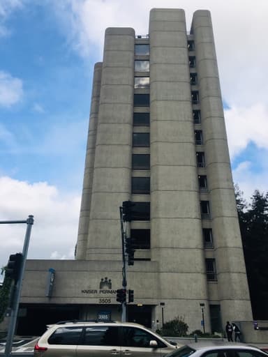Mosswood Building (today: Kaiser Permanente Pediatrics Building)