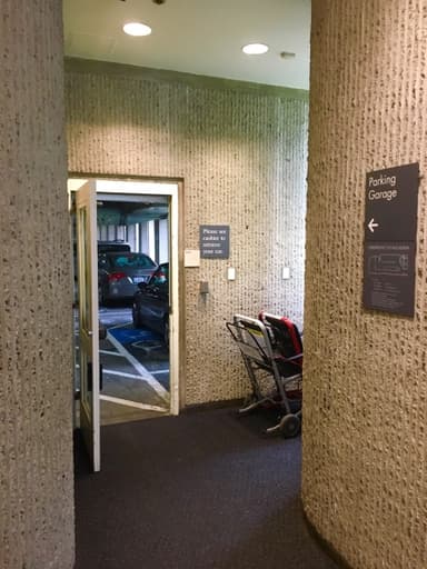 Mosswood Building (today: Kaiser Permanente Pediatrics Building)