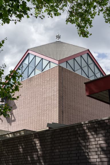 St. Paul's Church, Bow Common